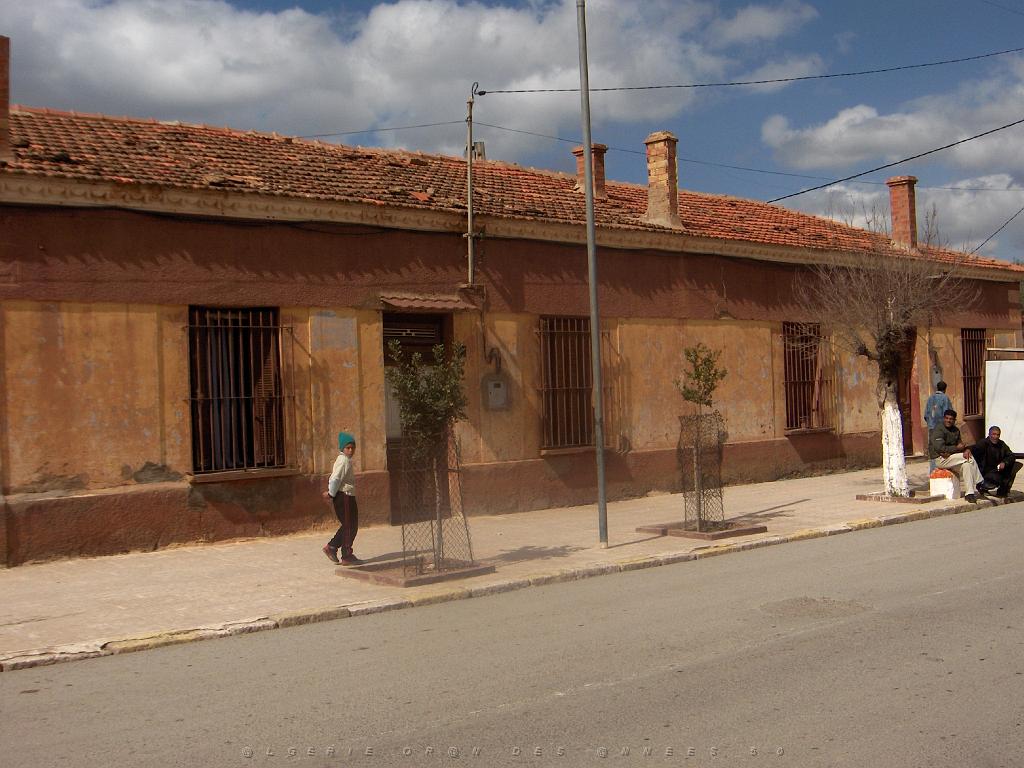 ZEGLA LE VILLAGE 15 Maison Rousse.jpg
